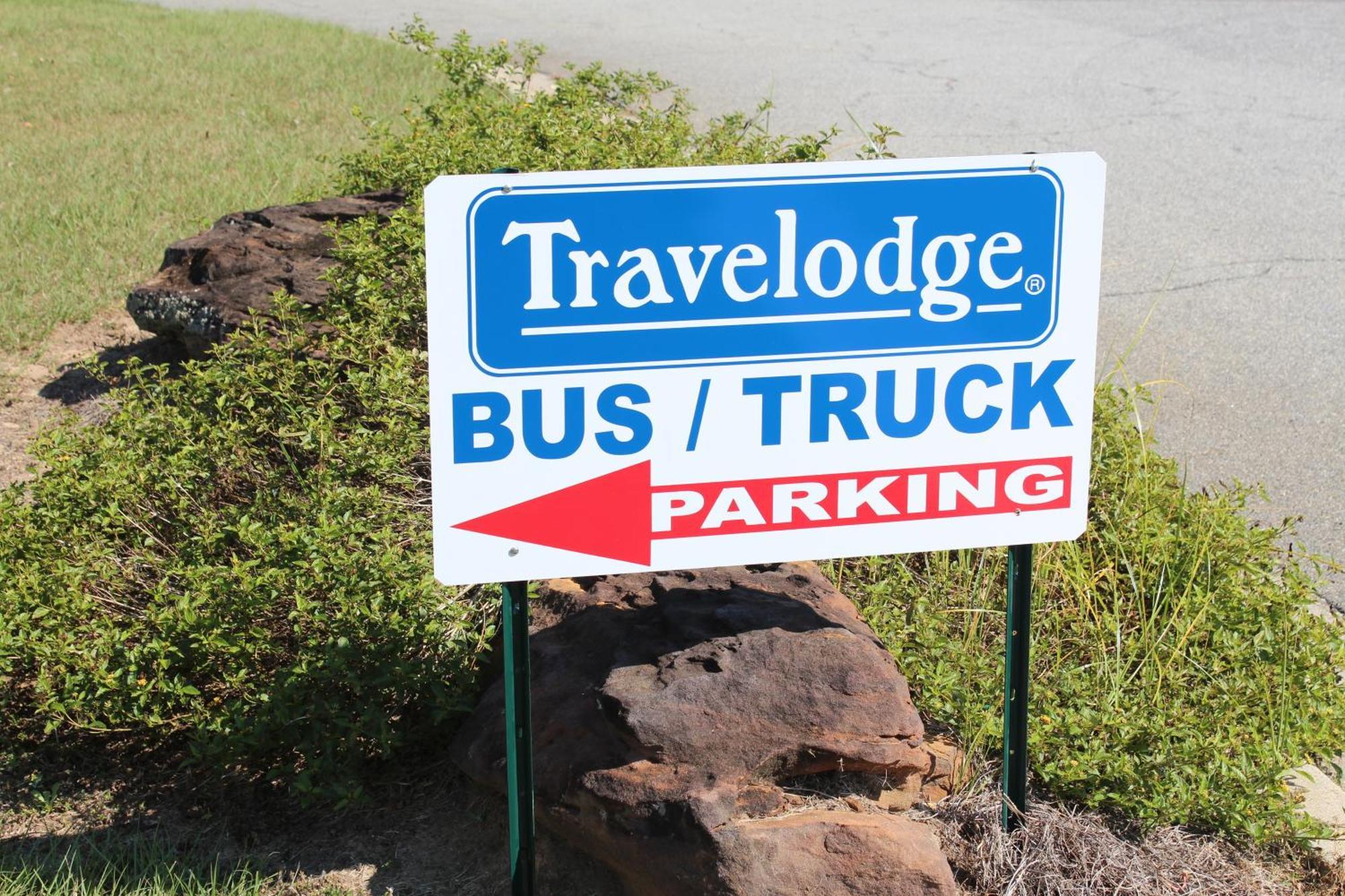 Travelodge By Wyndham Perry National Fairgrounds Area I-75 Экстерьер фото