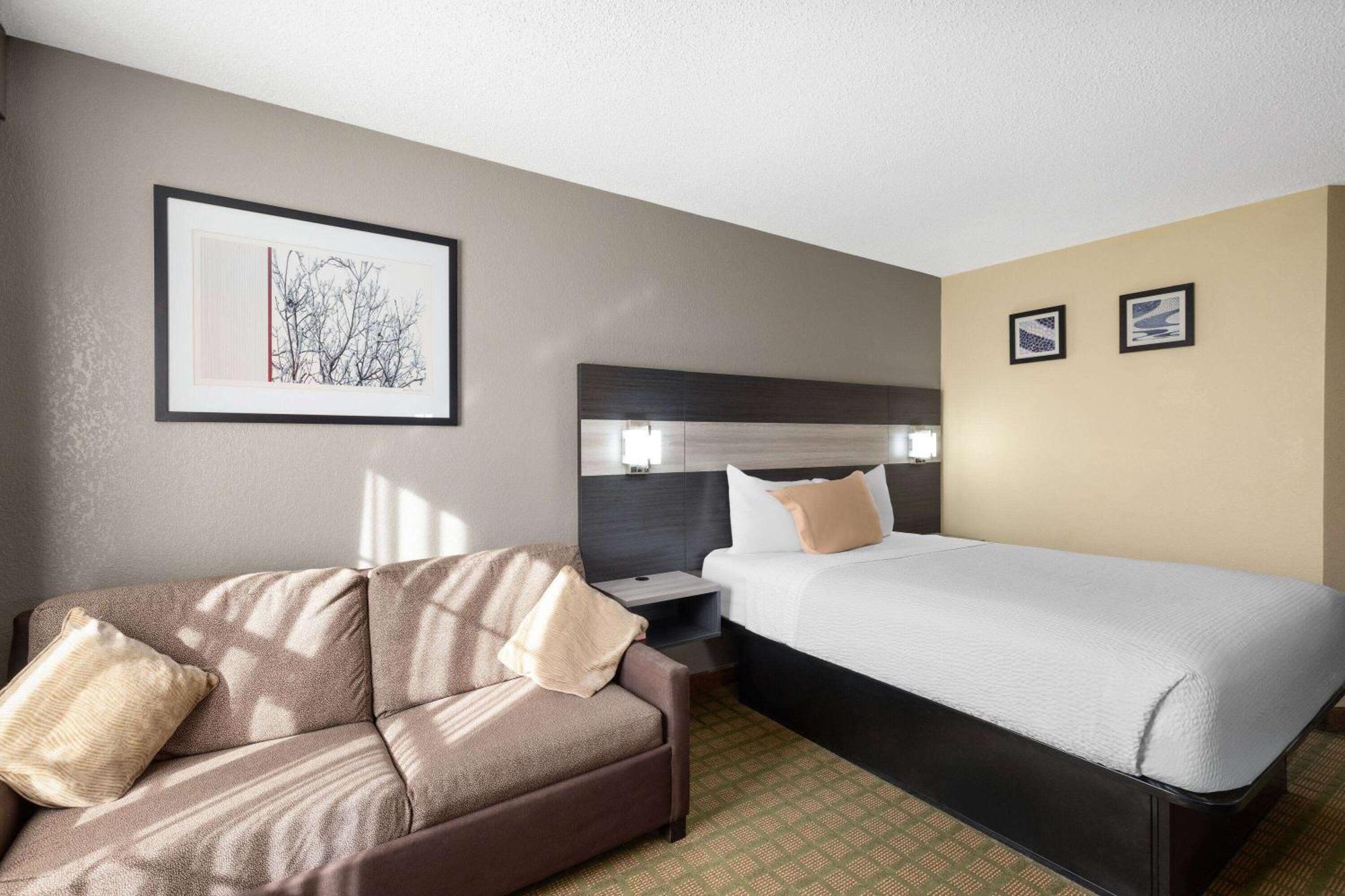 Travelodge By Wyndham Perry National Fairgrounds Area I-75 Экстерьер фото
